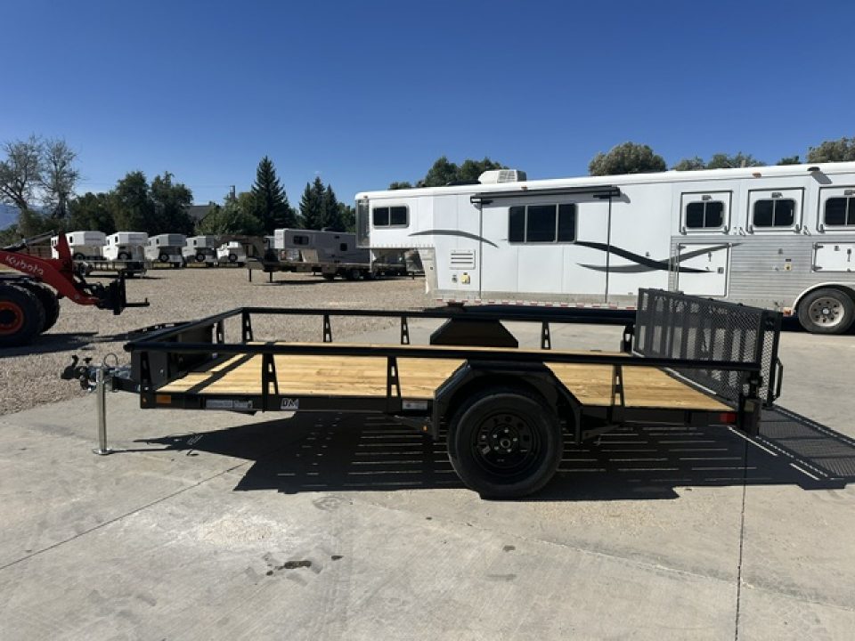 New 2027 Diamond C 12' Utility