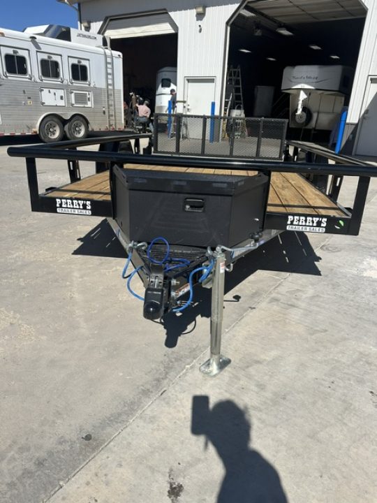 New 2027 Diamond C 12' Utility