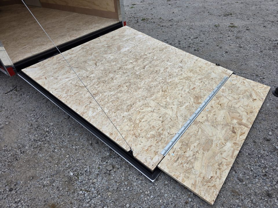 New 2027 Cross Trailers 6X12 6' RAMP DOOR SCREWLESS 6 X 12 Cargo / Enclosed Trailer