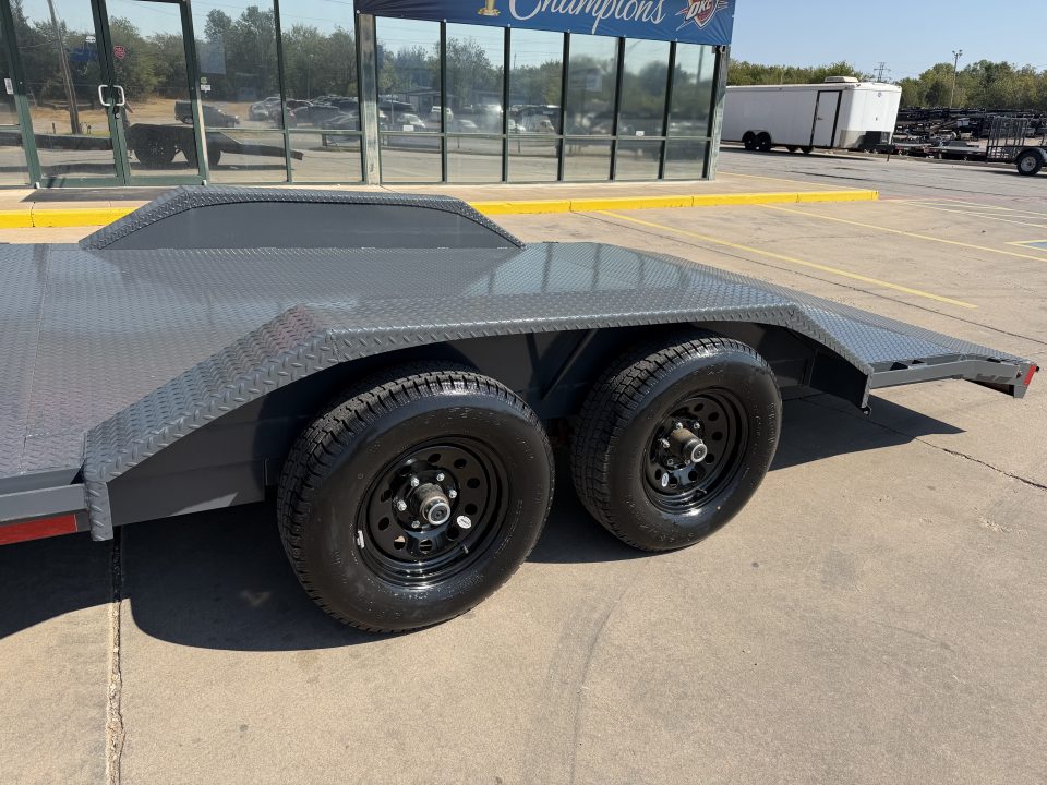 Used #122870 USED 2024 LAMAR CC 20 X 102 TANDEM AXLE BUMPER PULL STEEL FLOOR 10K CAR HAULER