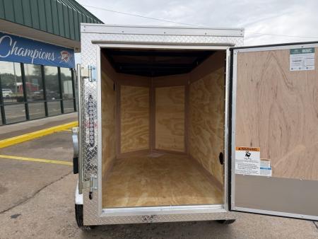 New #098111 2027 FOREST RIVER SA 4 X 6 SINGLE AXLE ENCLOSED 2K W/ REAR BARN DOOR