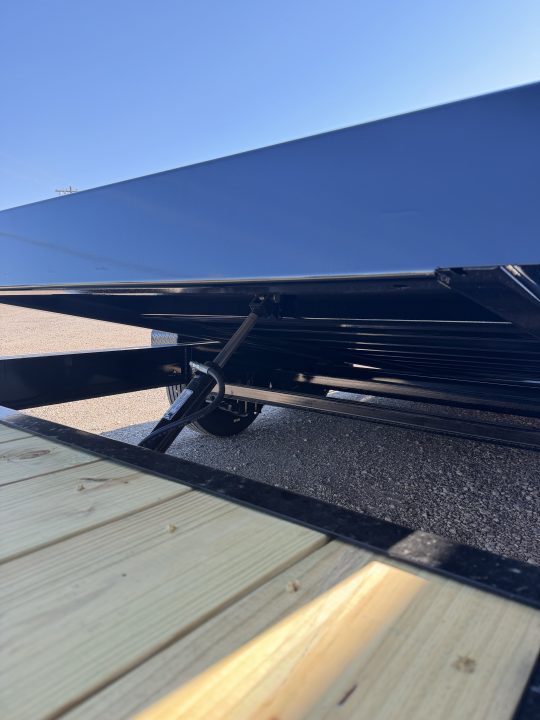 New 2027 Diamond C Trailers 20' HDT Tilt Trailer