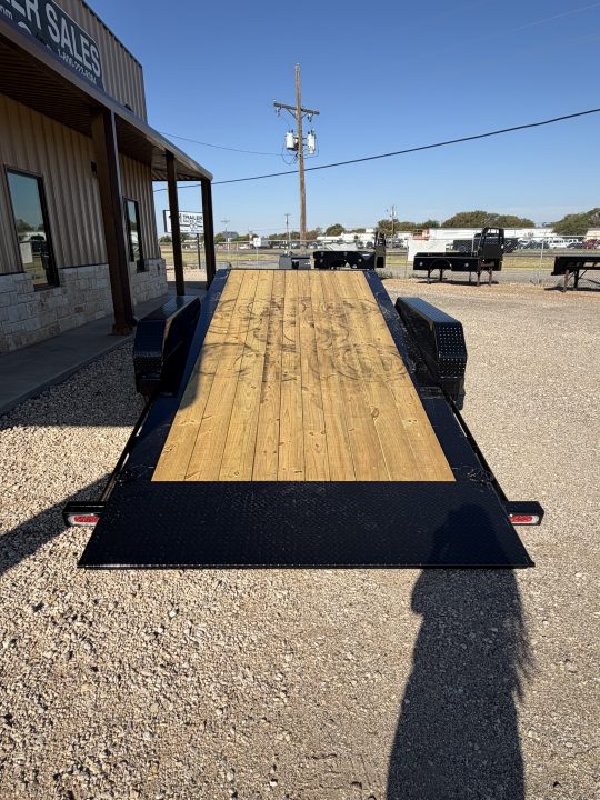 New 2027 Diamond C Trailers 20' HDT Tilt Trailer