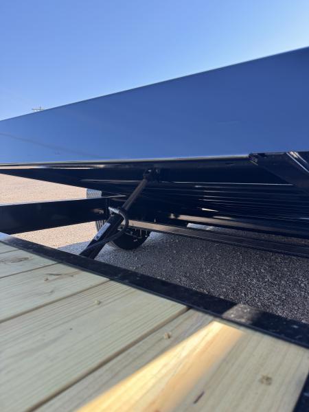 New 2027 Diamond C Trailers 20' HDT Tilt Trailer