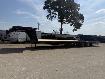 New 2027 Diamond C Trailers FMAX216 40X102 HYD PACESETTER 40K Gooseneck Bodies