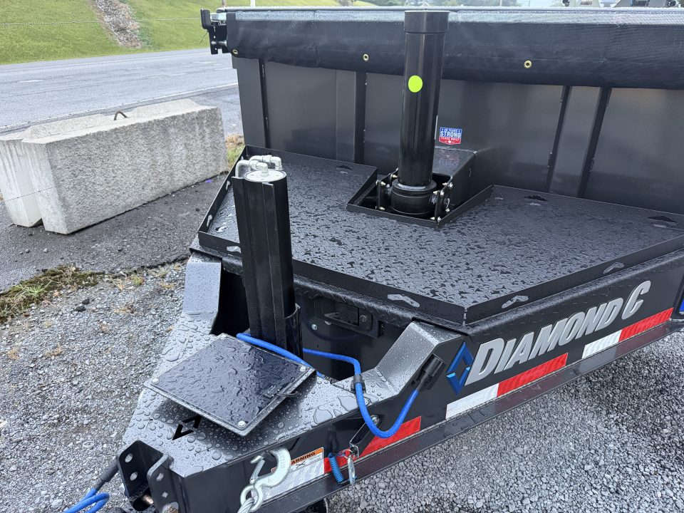 New 2027 Diamond C LPT207 TELESCOPIC Dump Trailer 82”X16’ PACESETTER , HYDRO JACK, SOLAR CHARGER ,WIRELESS REMOTE