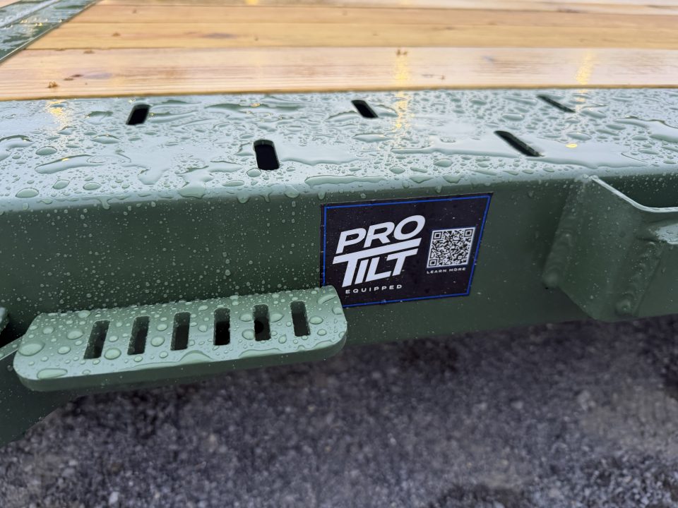 New 2027 Diamond C HXD210 GOOSENECK DRIVE OVER FENDER TILT TRAILER 102”X24’ **ABS BRAKES ** HYDRO JACKS , PRO TILT