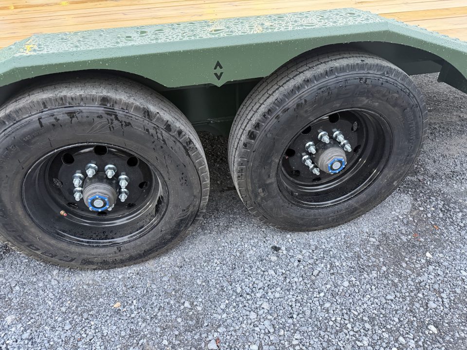 New 2027 Diamond C HXD210 GOOSENECK DRIVE OVER FENDER TILT TRAILER 102”X24’ **ABS BRAKES ** HYDRO JACKS , PRO TILT
