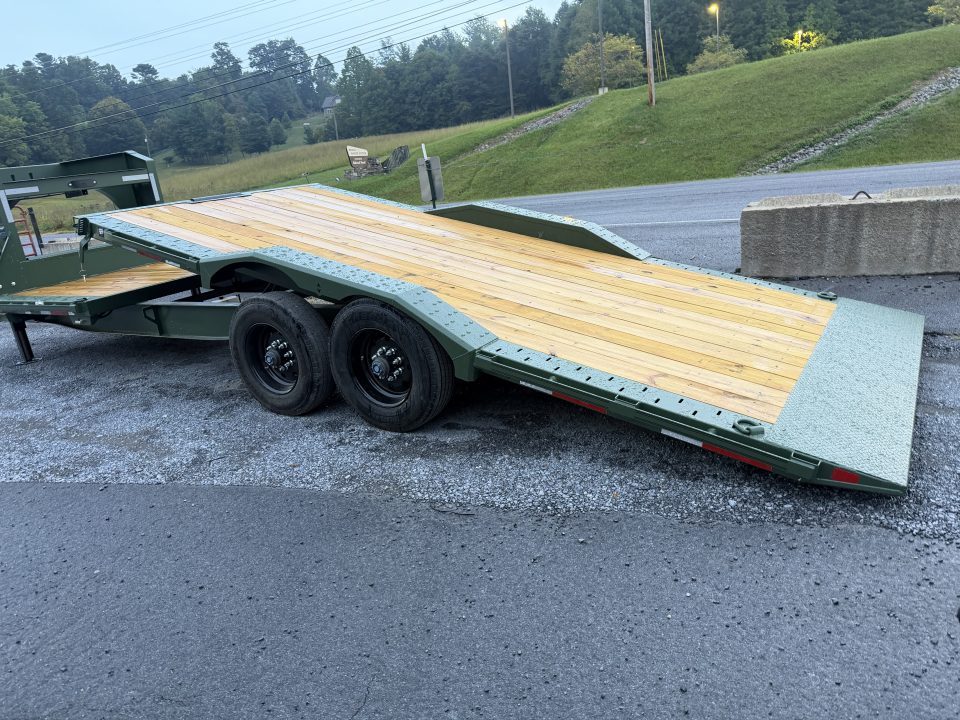 New 2027 Diamond C HXD210 GOOSENECK DRIVE OVER FENDER TILT TRAILER 102”X24’ **ABS BRAKES ** HYDRO JACKS , PRO TILT