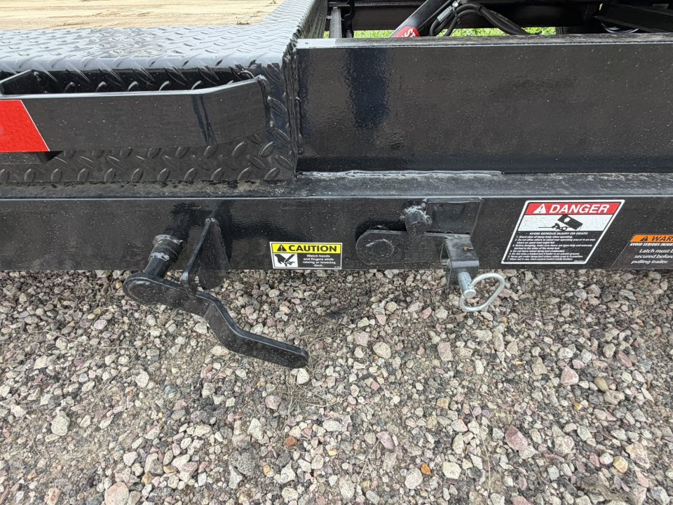 New 2027 Delco Trailers 24' Split deck tilt bed 7000# torsion axles (16 tilt+8'stationary) Equipment TrailerGooseneck