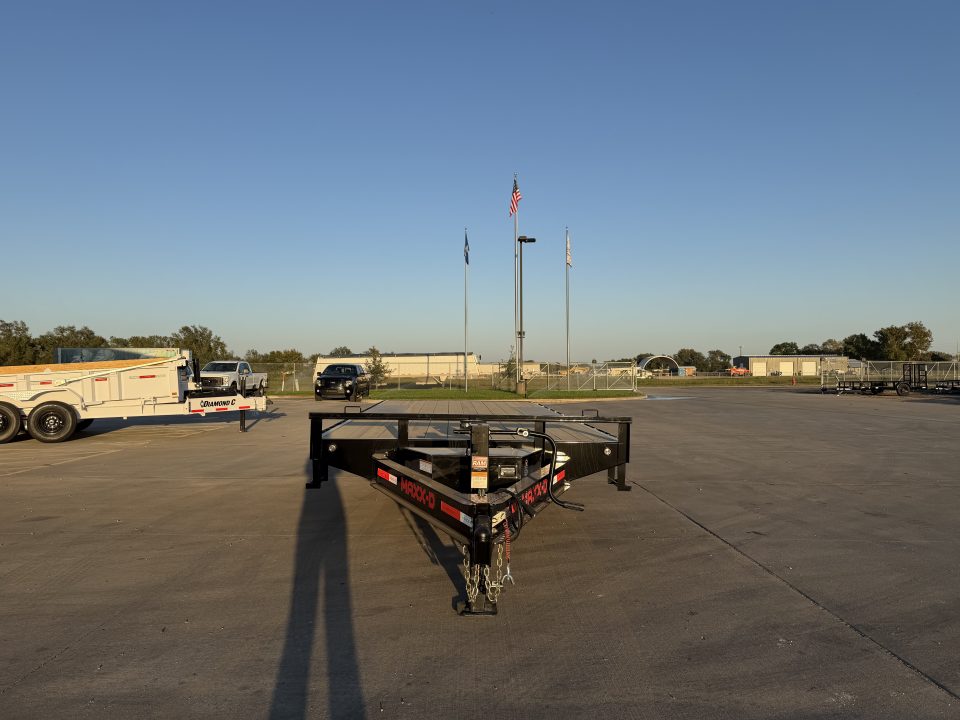 New 2027 MAXX-D DOX 102 X 24 Deckover Trailer