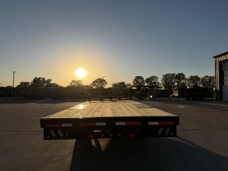 New 2027 MAXX-D DOX 102 X 24 Deckover Trailer