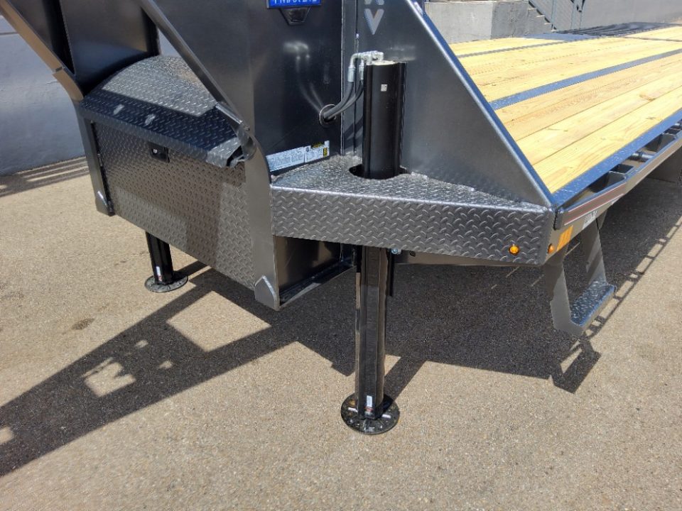 New 2027 Diamond C Trailers FMAX212HDT 2.0 Flatbed Trailer