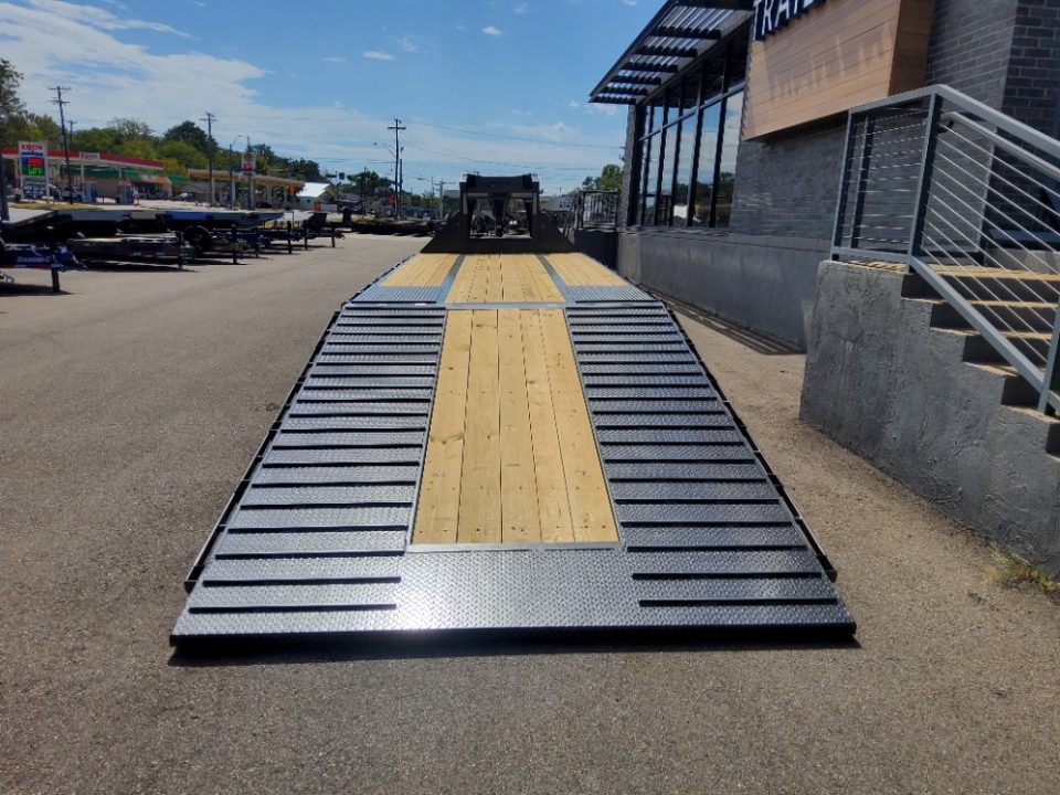 New 2027 Diamond C Trailers FMAX212HDT 2.0 Flatbed Trailer