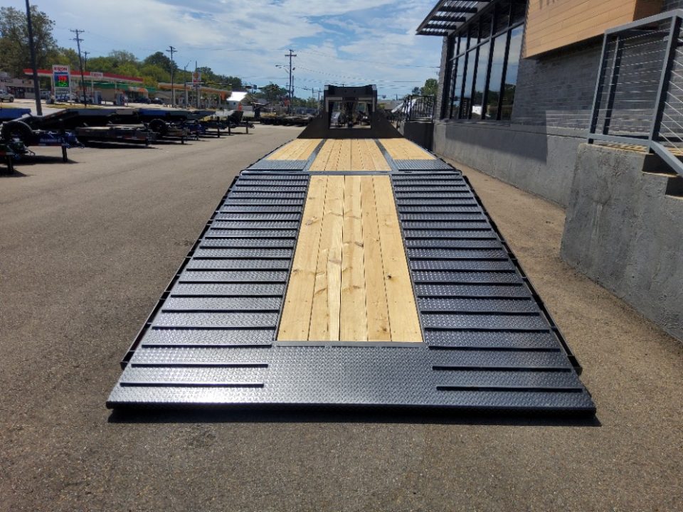 New 2027 Diamond C Trailers FMAX212HDT 2.0 Flatbed Trailer