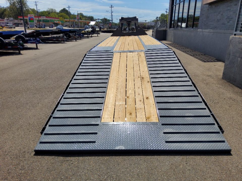 New 2027 Diamond C Trailers FMAX212HDT 2.0 Flatbed Trailer