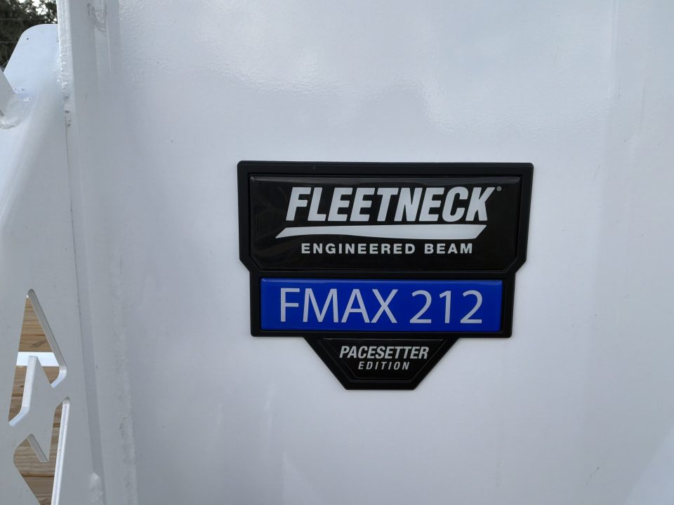 New 2027 DIAMOND C FMAX212HDT TILT TRAILER; PACESETTER 2.0 ENGINEERED BEAM WITH HYDRAULIC DOVETAIL; 32’ LONG 102” WIDE; 2 12K AXELS WITH ELECTRIC/HYDRAULIC DISC BRAKES; DUAL 20K HYDRAULIC JACKS; 7 WATT SOLAR CHARGING SYSTEM