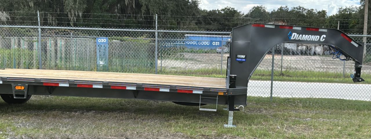 New 2027 Diamond C FMAX208MR/XDR Equipment Trailer WITH MAX RAMPS; 28’X102”;ELECTRIC DRUM BRAKES WITH *ABS*; DUAL 20K 2 SPEED SIMOL JACKS; SPARE MOUNT UNDER FRAME; ENGINEERED FRAME W/3” I BEAM ON 16” CENTERS