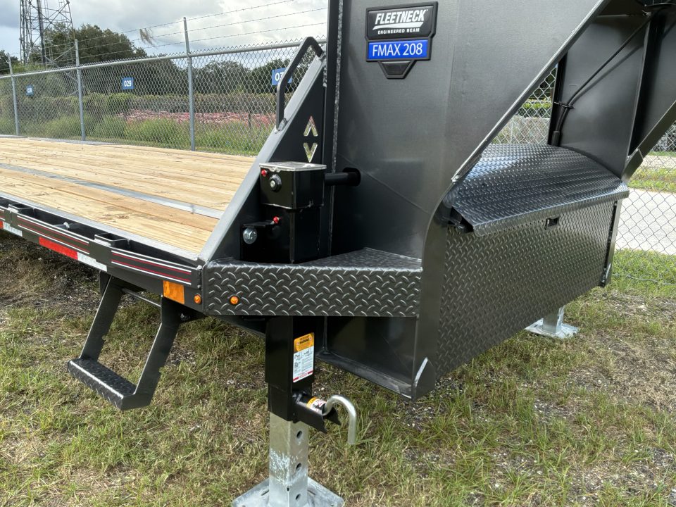 New 2027 Diamond C FMAX208MR/XDR Equipment Trailer WITH MAX RAMPS; 28’X102”;ELECTRIC DRUM BRAKES WITH *ABS*; DUAL 20K 2 SPEED SIMOL JACKS; SPARE MOUNT UNDER FRAME; ENGINEERED FRAME W/3” I BEAM ON 16” CENTERS