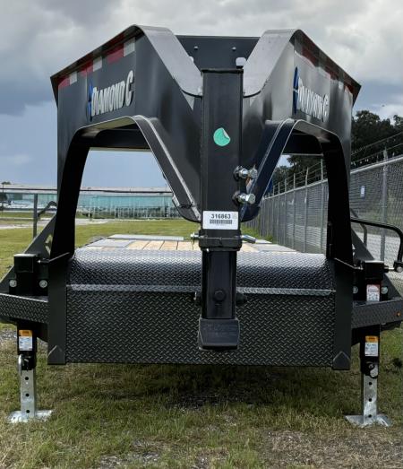 New 2027 Diamond C FMAX208MR/XDR Equipment Trailer WITH MAX RAMPS; 28’X102”;ELECTRIC DRUM BRAKES WITH *ABS*; DUAL 20K 2 SPEED SIMOL JACKS; SPARE MOUNT UNDER FRAME; ENGINEERED FRAME W/3” I BEAM ON 16” CENTERS