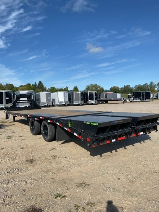 New 2027 Load Trail 102"X28' MAX RAMPS Gooseneck Bodies
