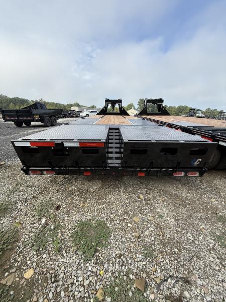 New 2027 Diamond C FMAX 212 25’ Flatbed Trailer, 25.9K GVWR,ABS BRAKES, 2 SPD JACKS, ALUMINUM OUTER WHEELS, MAX RAMPS, 14 PLY TIRES