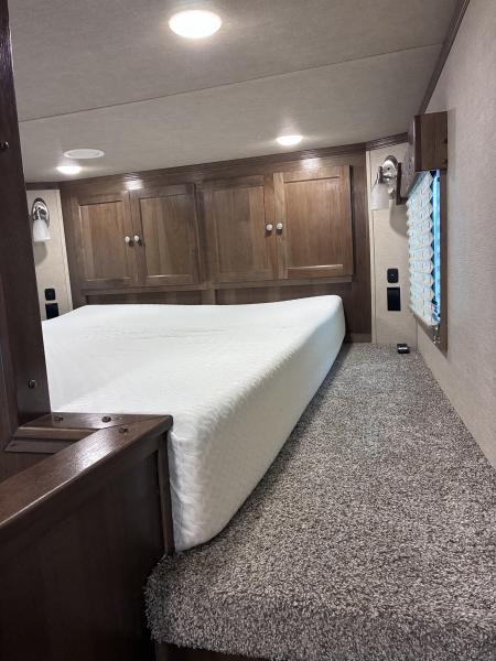Used 2025 SMC Laramie 5H 14'LQ Horse Trailer