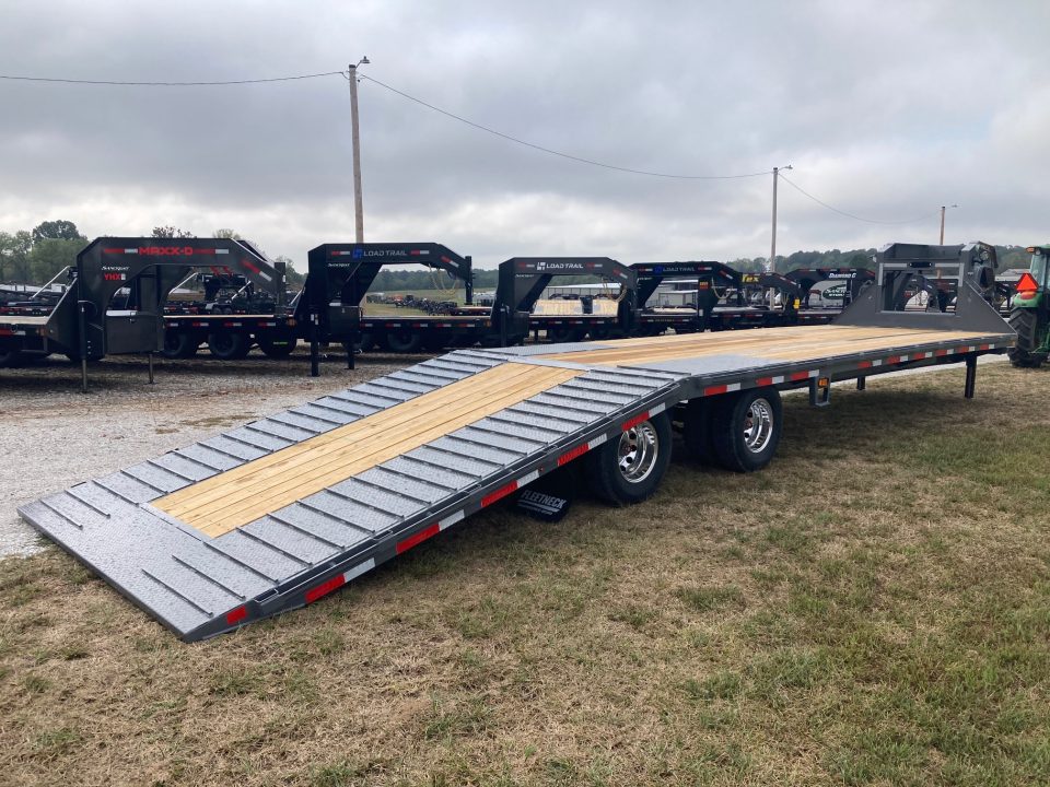 New 2027 Diamond C Trailers 102X35 TANDEM 25.9K GN HYDROTAIL W/ STEEL RUNNERS, HYDROJACK, DISC BRAKES & WIRELESS REMOTE Flatbed Trailer