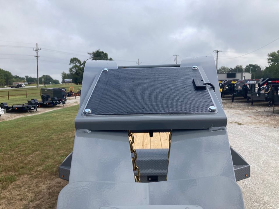 New 2027 Diamond C Trailers 102X35 TANDEM 25.9K GN HYDROTAIL W/ STEEL RUNNERS, HYDROJACK, DISC BRAKES & WIRELESS REMOTE Flatbed Trailer