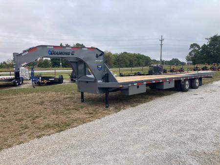 New 2027 Diamond C Trailers 102X35 TANDEM 25.9K GN HYDROTAIL W/ STEEL RUNNERS, HYDROJACK, DISC BRAKES & WIRELESS REMOTE Flatbed Trailer