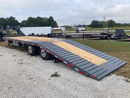 New 2027 Diamond C Trailers 102X35 TANDEM 25.9K GN HYDROTAIL W/ STEEL RUNNERS, HYDROJACK, DISC BRAKES & WIRELESS REMOTE Flatbed Trailer