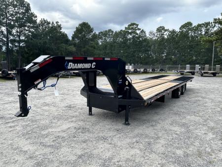 New 2027 Diamond C FMAX210 32FT Hydraulic Dovetail ( 20ftDeck+12ft Dove ) Hydraulic Jacks