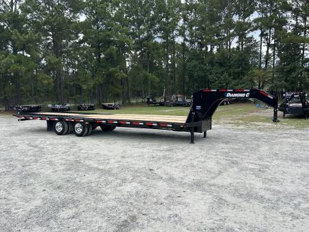 New 2027 Diamond C FMAX210 32FT Hydraulic Dovetail ( 20ftDeck+12ft Dove ) Hydraulic Jacks
