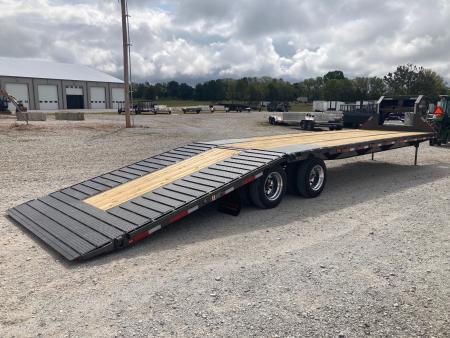 New 2027 MAXX-D 102X36 TANDEM 25.9K GN HYDROTAIL W/ STEEL RUNNERS, HYDROJACKS, DISC BRAKES, ALUM OUTERS & WIRELESS REMOTE Flatbed Trailer
