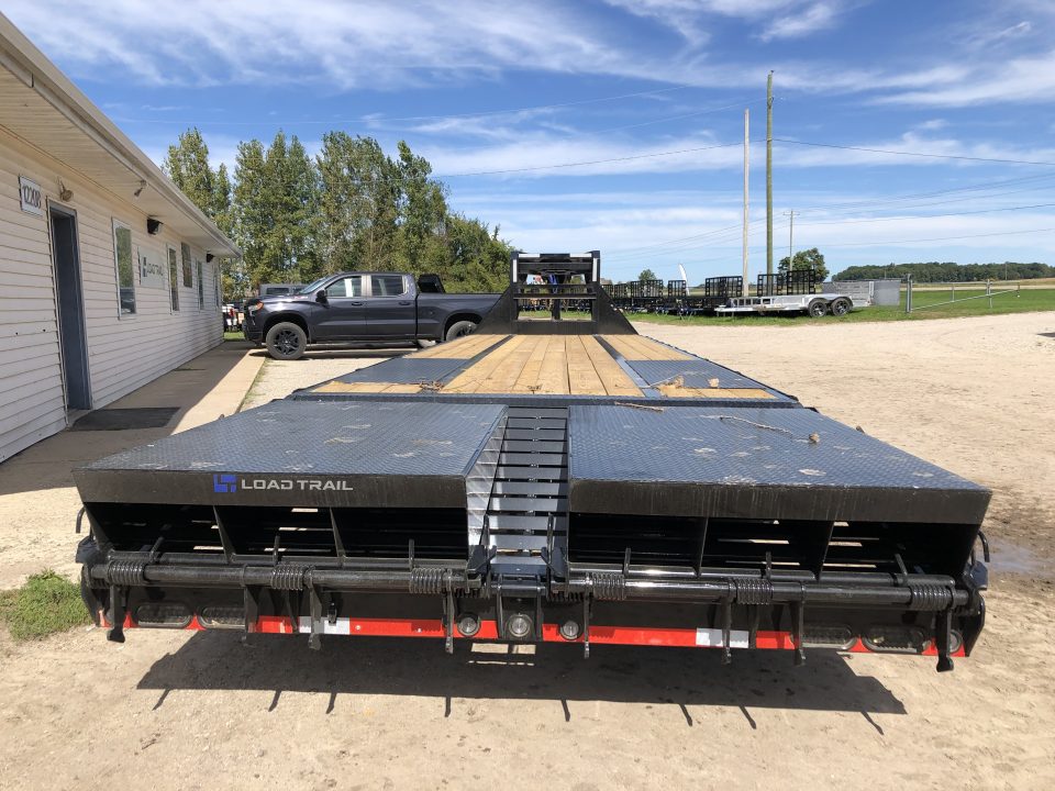 New 2027 Load Trail 32' 24K W/ MAX RAMPS Gooseneck Bodies
