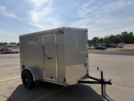 New #098123 2027 FOREST RIVER SA 5 X 8 SINGLE AXLE 3K ENCLOSED W/ REAR RAMP DOOR