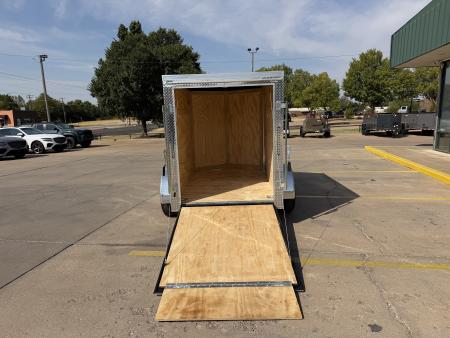 New #098123 2027 FOREST RIVER SA 5 X 8 SINGLE AXLE 3K ENCLOSED W/ REAR RAMP DOOR