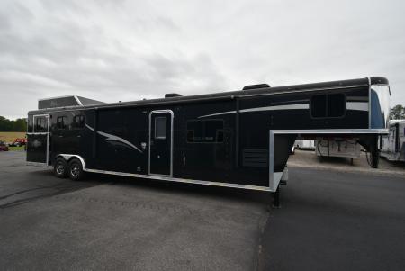 Used 2018 Bison Trailers 8314 Ranger Horse Trailer