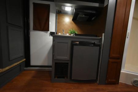 Used 2015 Shadow 7309 Horse Trailer