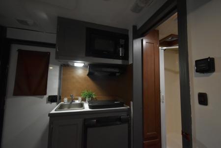 Used 2015 Shadow 7309 Horse Trailer