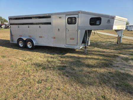Used 1999 WW 6X20 TANDEM 14K ALUMINUM 4 HORSE SLANT W/LIVING