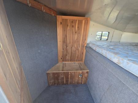 Used 1999 WW 6X20 TANDEM 14K ALUMINUM 4 HORSE SLANT W/LIVING
