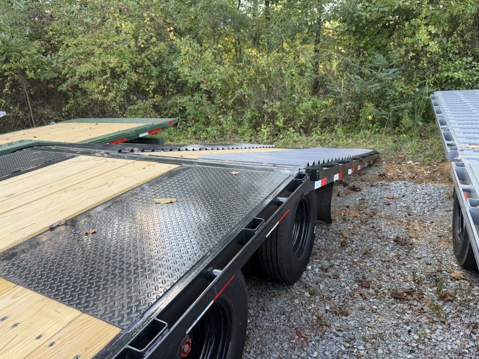 New 2027 Big Tex 25GH 102”X32’ GOOSENECK TRAILER HYDRO DOVE 14 PLY TIRES 2 SPEED 25K JACKS