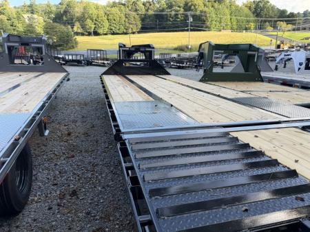 New 2027 Big Tex 25GH 102”X32’ GOOSENECK TRAILER HYDRO DOVE 14 PLY TIRES 2 SPEED 25K JACKS