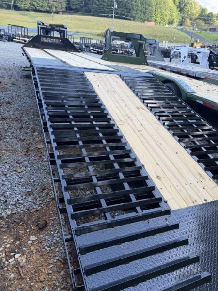 New 2027 Big Tex 25GH 102”X32’ GOOSENECK TRAILER HYDRO DOVE 14 PLY TIRES 2 SPEED 25K JACKS