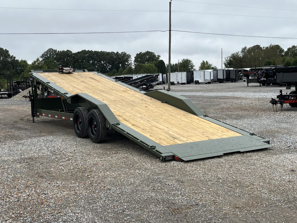 New 2027 MAXXD 102" X 28' 18K Gooseneck Power Tilt Trailer