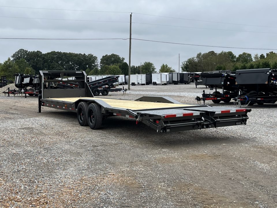New 2027 MAXXD Gooseneck Trailer | 102" x 32' 18K GVWR