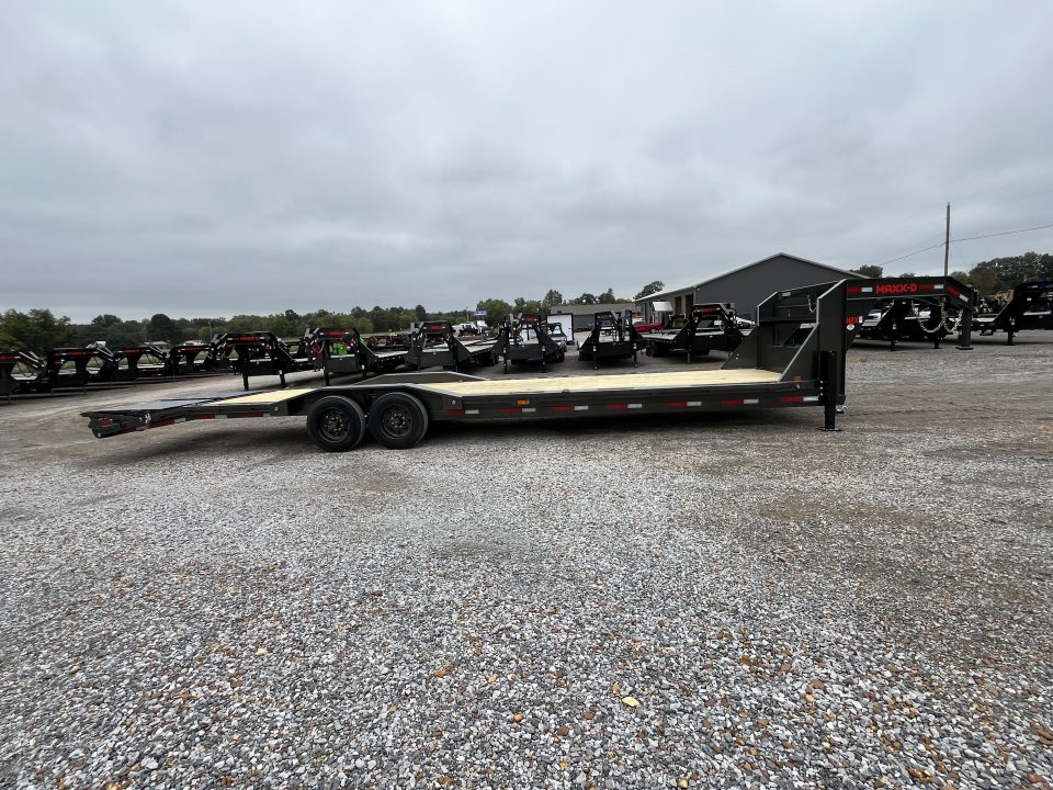 New 2027 MAXXD Gooseneck Trailer | 102" x 32' 18K GVWR