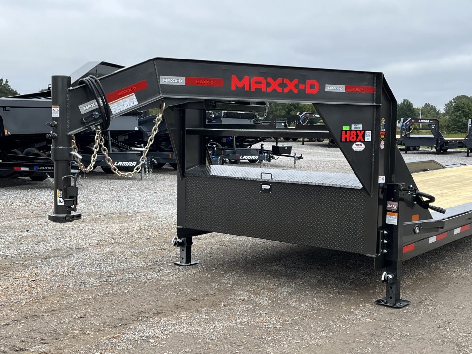 New 2027 MAXXD Gooseneck Trailer | 102" x 32' 18K GVWR