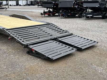 New 2027 MAXXD Gooseneck Trailer | 102" x 32' 18K GVWR
